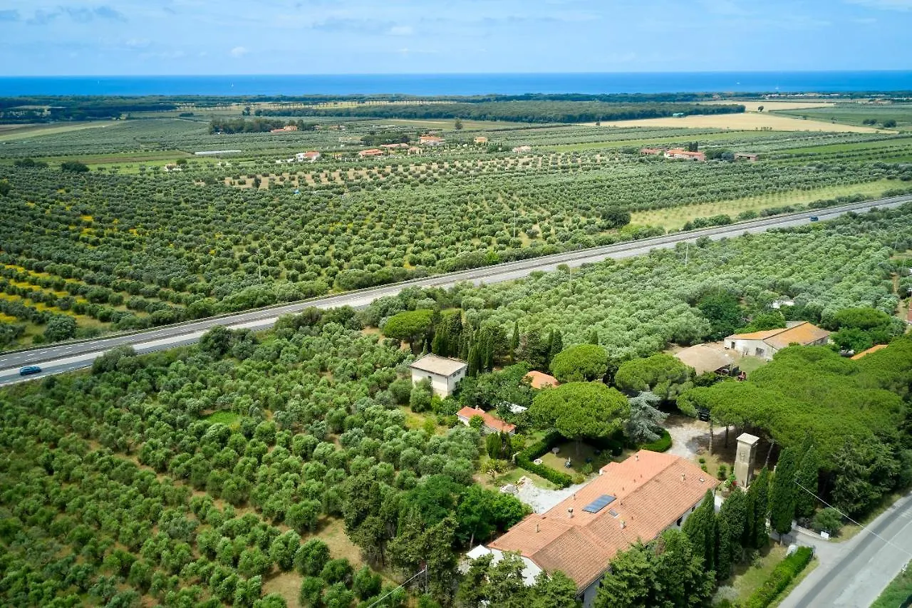 Antichi Palmenti - Corbezzolo Villa San Vincenzo 0*,  Italy
